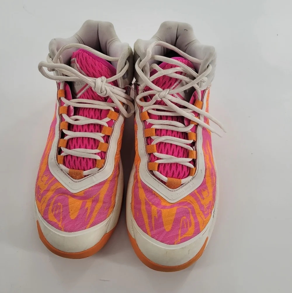 Moolah Press Break v2 Orange Pink Shoe Size 5.5 Youth Basketball Sneakers